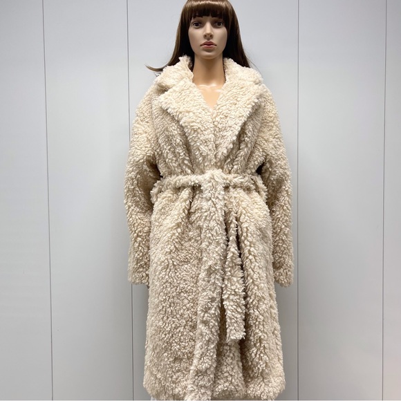 ⭐️2 LEFT! FAUX FUR MIDI COAT - Picture 4 of 11